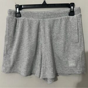 Alo Muse shorts athletic Heather grey Medium